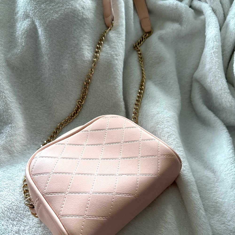 Light pink small chain bag